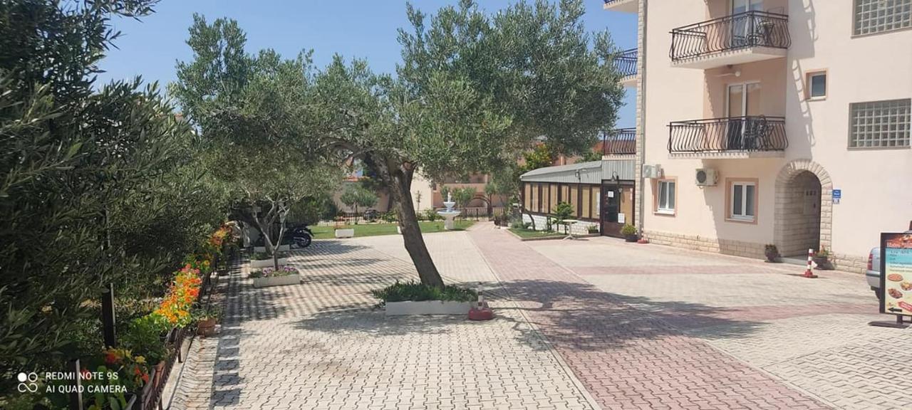 Apartmani Sutic Promajna Dış mekan fotoğraf