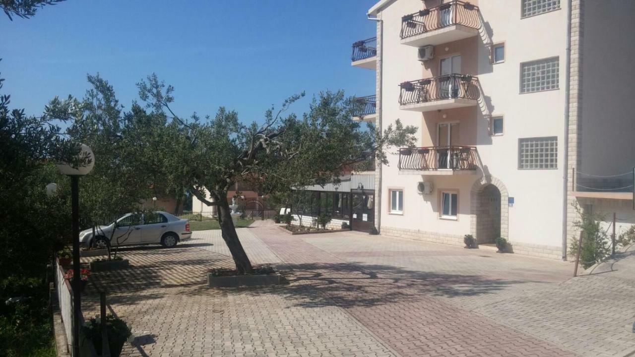 Apartmani Sutic Promajna Dış mekan fotoğraf